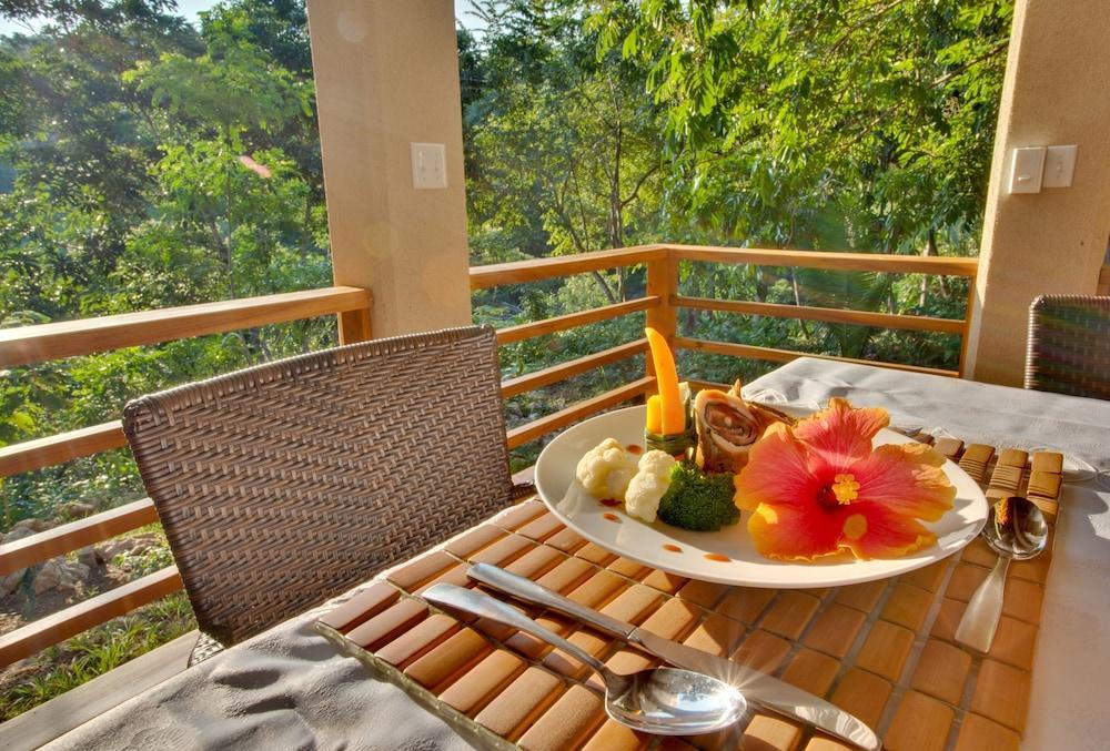 Mystic River Resort San Ignacio Bagian luar foto