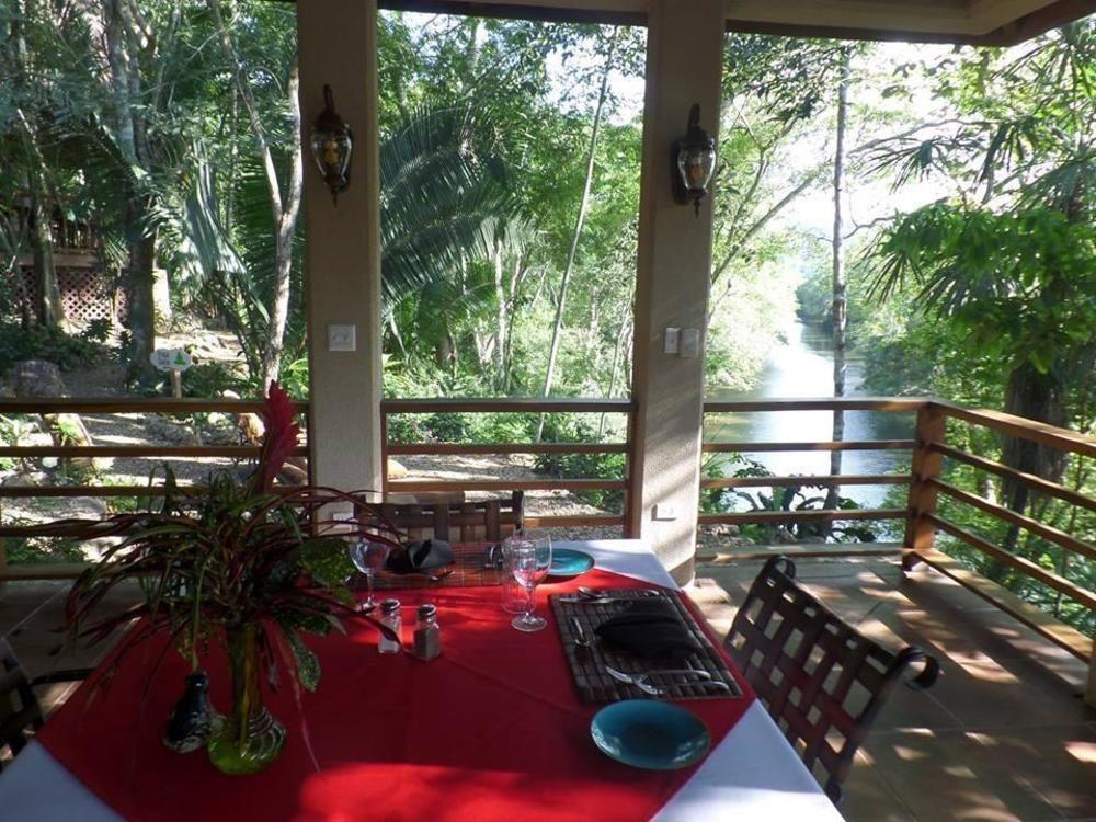 Mystic River Resort San Ignacio Bagian luar foto